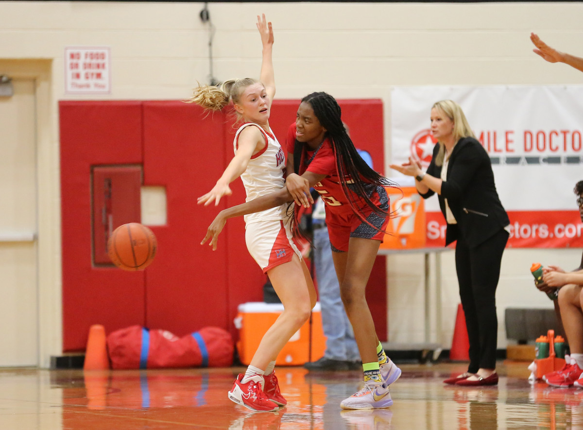 Midlothian Heritage Denton Ryan Texas girls basketball UIL 5A bi-district playoffs 021423 Brian McLean 5